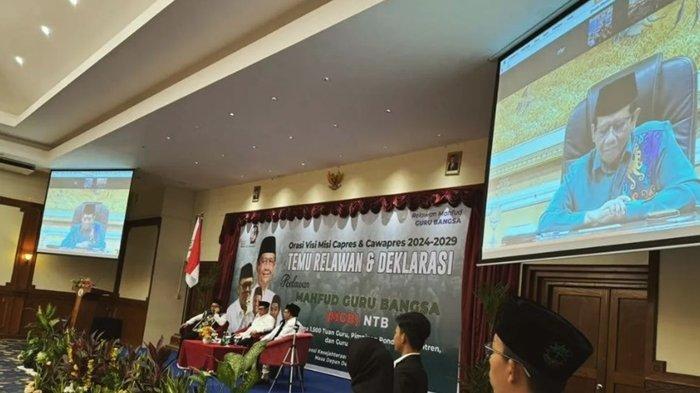 Cawapres Mahfud MD saat sampaikan sambutan secara daring dalam acara kampanye Pilpres di NTB