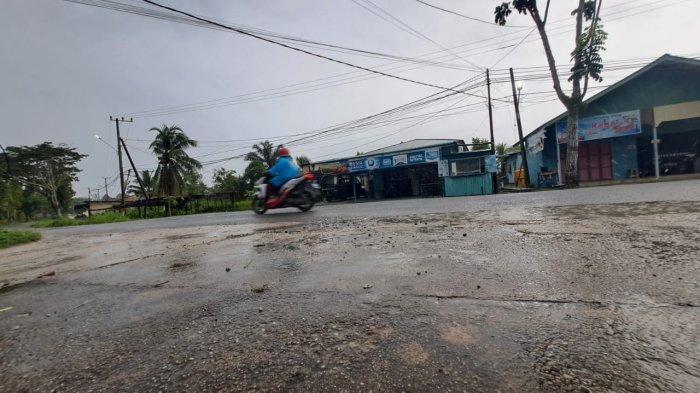 Cuaca Tanjung Selor, Bulungan pada Sabtu (16/09/2023) pagi ini hujan gerimis.