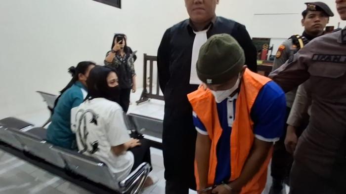JALANI PERSIDANGAN - Daniel Costa, terdakwa kasus narkotika sabu 75 kg saat menjalani persidangan di PN Tarakan, Kalimantan Utara, Kamis (24/7/2025).