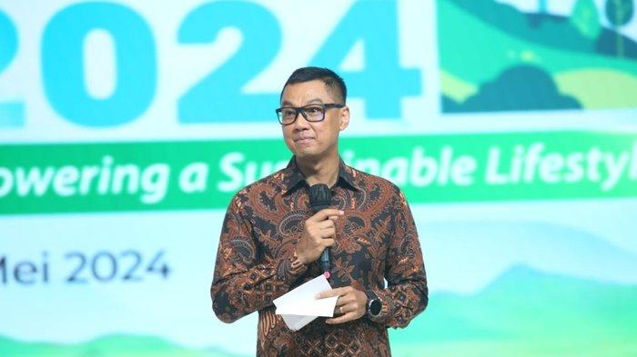 Dalam momentum Hari Bumi 2024, Direktur Utama PLN Darmawan Prasodjo menyatakan, PLN siap mengubah berbagai tantangan menjadi peluang demi menciptakan pertumbuhan ekonomi lewat penyediaan energi yang terjangkau namun berkelanjutan.