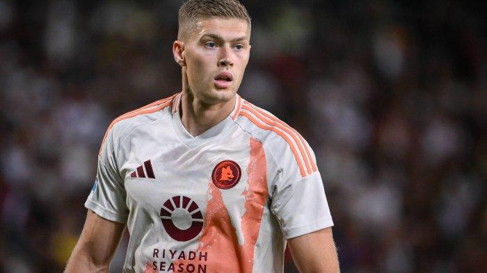 Debut Artem Dovbyk di Serie A saat AS Roma bertandang ke Markas Cagliari, Senin (19/8/2024) dini hari WIB. (Twitter/@OfficialASRoma)
