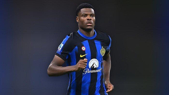 Wingback Inter Milan, Denzel Dumfries.