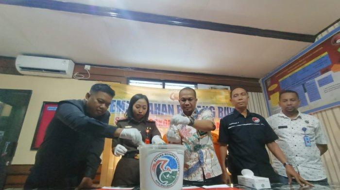 Pemusnahan barang bukti narkotika dari 3 LP dan tiga orang tersangka ikut dihadirkan di Kantor Polres Tarakan, Kamis (14/3/2024).