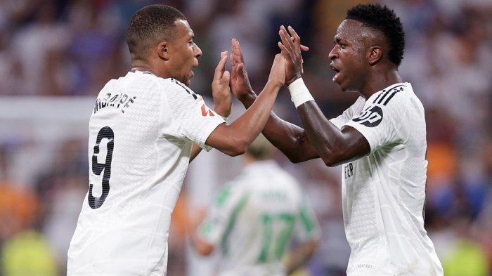 Duo penyerang Real Madrid Kylian Mbappe dan Vinicius Junior dalam pertandingan melawan Real Betis di Liga Spanyol pekan ke-4, Senin (2/9/2024) dini hari WIB. (Twitter/@realmadrid)