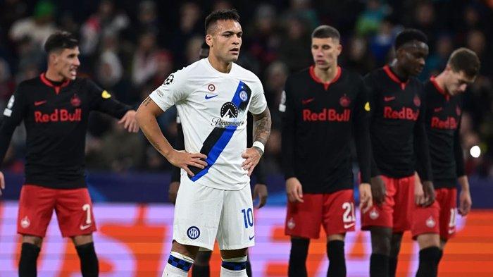 Eksekusi penalti Lautaro Martinez pada matchday 4 Liga Champions antara Salzburg vs Inter Milan, di Red Bull Arena, Austria, Kamis (9/11/2023). (inter.it)