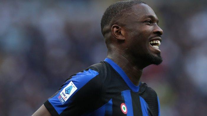 Ekspresi Marcus Thuram usai mencetak gol pertamanya di Inter Milan yaitu saat melawan Fiorentina di Liga Italia, Senin (4/9/2023) dini hari WIB. (Twitter/@Inter)
