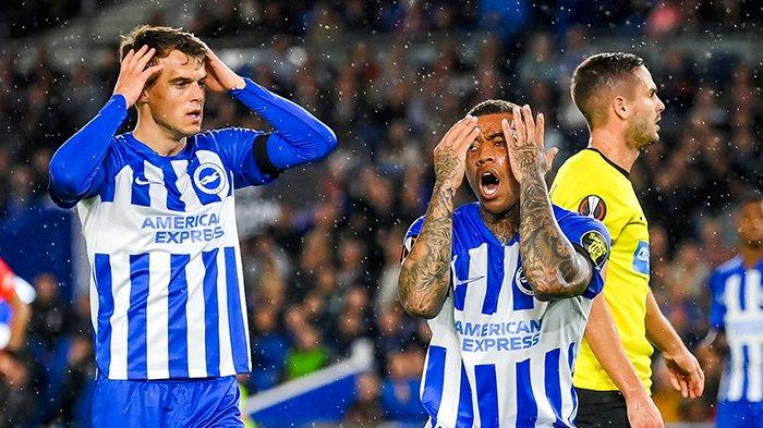 Ekspresi pemain Brighton saat melawan AEK Athens di Europa League