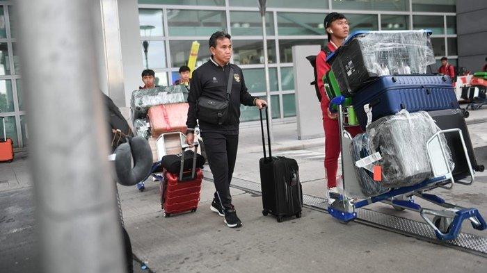 FOTO Bima Sakti dan rombongan Timnas Indonesia U17 telah tiba di Jerman.