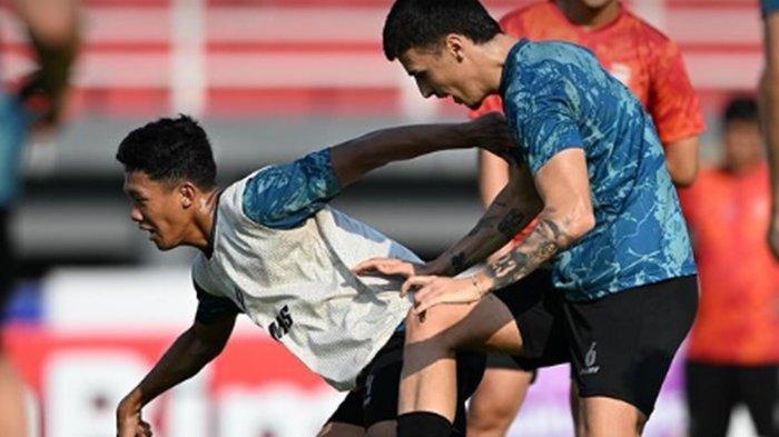 FOTO Suasana latihan Borneo FC jelang hadapi PSM Makassar di Liga 1. Jelang Borneo FC vs PSM Makassar di Liga 1, Pieter Huistra bicara persiapan pasukan Pieter Huistra.