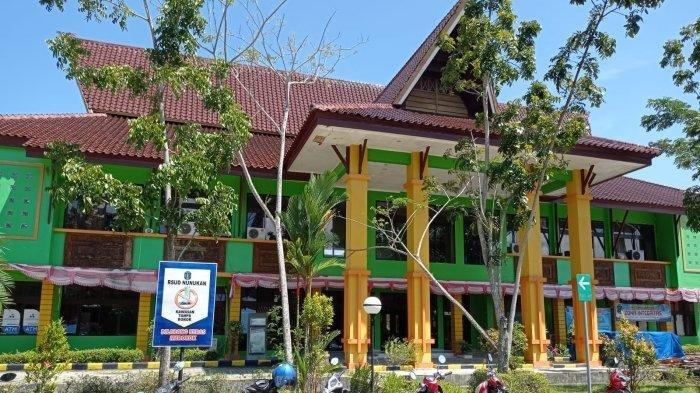 Gedung RSUD Nunukan, Jalan Sei Fatimah, Desa Binusan, Kecamatan Nunukan.