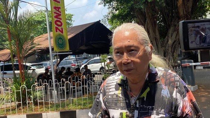 Gideon Tengker Kembali Dibuat Kecewa, Rieta Amilia Absen di Sidang Harta Gana Gini