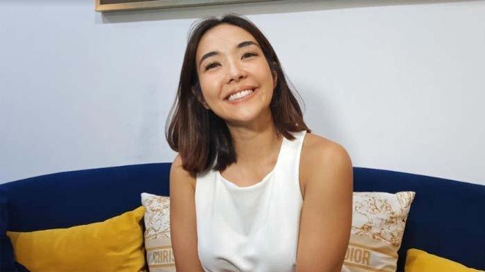 GISELLA ANASTASIA - Gisella Anastasia ketika ditemui di kawasan Kebayoran Baru, Jakarta Selatan, Kamis (7/3/2024) malam. Gisel ungkap hubungan pacar barunya, Cinta Brian dengan Gempi, sebut keduanya dekat hingga main padel bareng.