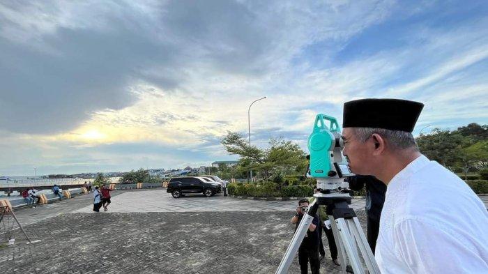 Momen kegiatan rukyatul hilal di Taman Berlabuh, Kota Tarakan, Kalimantan Utara dalam rangka penentuan awal Dzulhijjah. (Foto:Imam Syafi'i/ Humas Pemkot Tarakan)