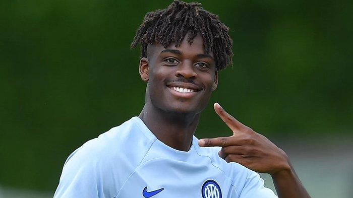 Bek Inter Milan Yann Bisseck.