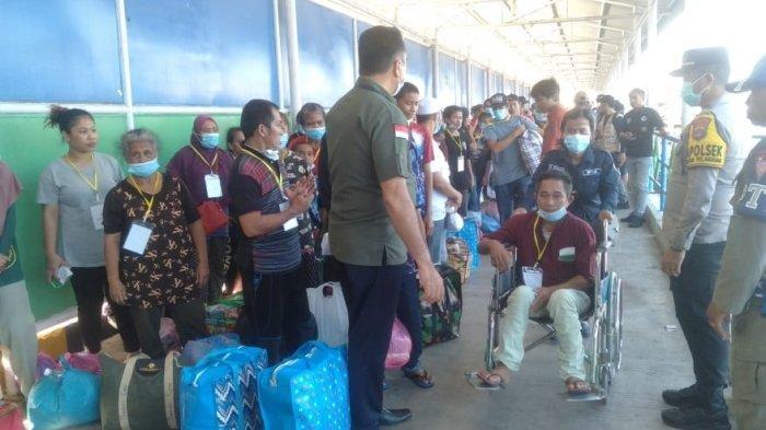 KKP Tunon Taka Nunukan melakukan pengamatan kondisi kesehatan pada deportant PMI (pekerja migran Indonesia) dari Malaysia, belum lama ini.