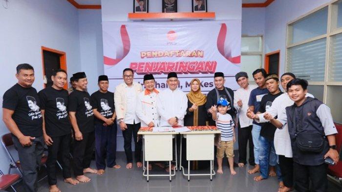 Kedatangan rombongan dr.Khairul, M.Kes, mantan Wali Kota Tarakan periode 2019-2024 disambut pihak Tim Penjaringan PKS Tarakan, Rabu (28/3/2024) malam tadi. DOKUMENTASI PKS