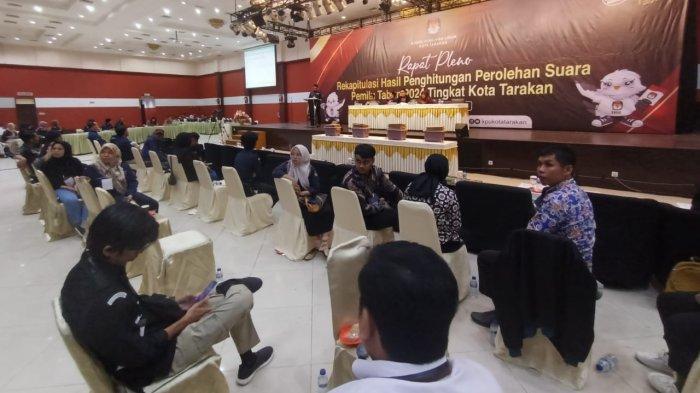 Kegiatan Rapat Pleno Rekapitulasi Hasil Penghitungan Perolehan Suara Pemilu 2024 Tingkat Kota Tarakan akhirnya dimulai, Minggu (3/3/2024).