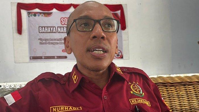 Kepala Seksi Pidana Umum Kejaksaan Negeri Malinau, Nurhadi, saat ditemui seusai menjadi narasumber sosialisasi bahaya narkoba dan judi online di Malinau, Kalimantan Utara, Selasa (28/1/2025).
(TRIBUNKALTARA.COM/MOHAMMAD SUPRI)