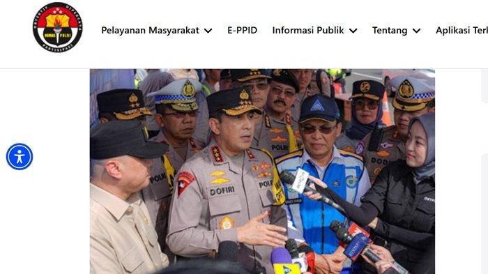 BURSA WAKAPOLRI - Komjen Ahmad Dofiri saat pantau arus mudik lebaran 2025 belum lama ini. Berikut ini tiga kriteria calon Wakapolri yang tepat untuk menggantikan Komjen Pol Ahmad Dofiri saat mutasi Polri terbaru 2025 menurut Indonesia Police Watch ( IPW ).