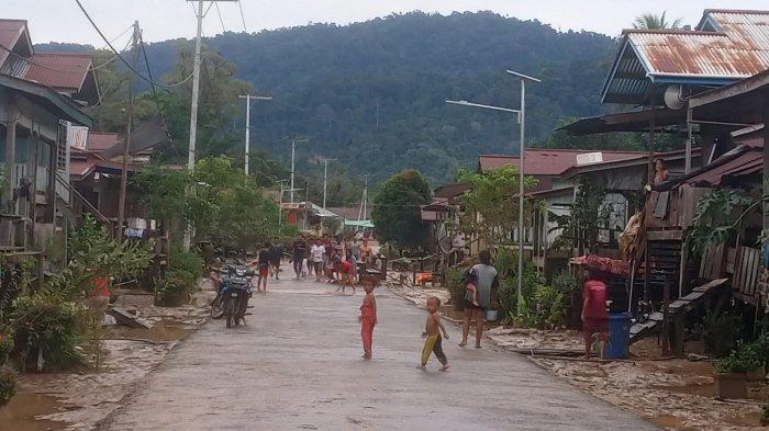 Kondisi terkini di Desa Paking, Kecamatan Mentarang. Desa ini merupakan desa dengan dampak banjir terparah di Malinau, Kalimantan Utara, Rabu (15/1/2025)