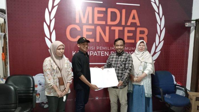 Konferensi pers oleh KPU Bulungan, terkait hasil verivikasi dan penelitian berkas bapaslon bupati-wakil bupati Bulungan, Kamis (05/09/2024).