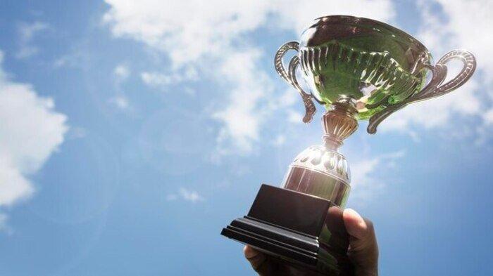PANTUN KEMENANGAN - Potret piala dari Freepik.com. Lihat kumpulan pantun kemenangan berikut ini, cocok untuk membangkitkan motivasi dan mental juara dalam berkompetisi.