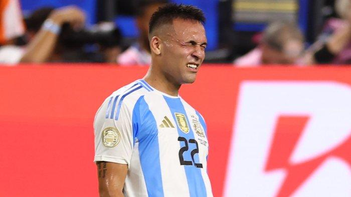 Selebrasi Lautaro Martinez ketika menjadi penentu kemenangan Timnas Argentina atas Kolombia di final Copa America 2024, dalam laga yang digelar di Hard Rock Stadium, Miami, Florida, Senin (15/7/2024). 