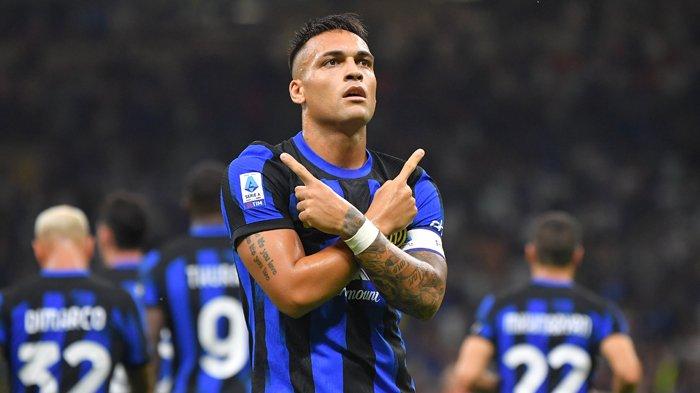 Selebrasi Lautaro Martinez ketika mencetak gol pada laga pembuka Liga Italia Serie A 2023/2024 saat Inter Milan vs AC Monza, di Stadion Giuseppe Meazza, Minggu (20/8/2023).