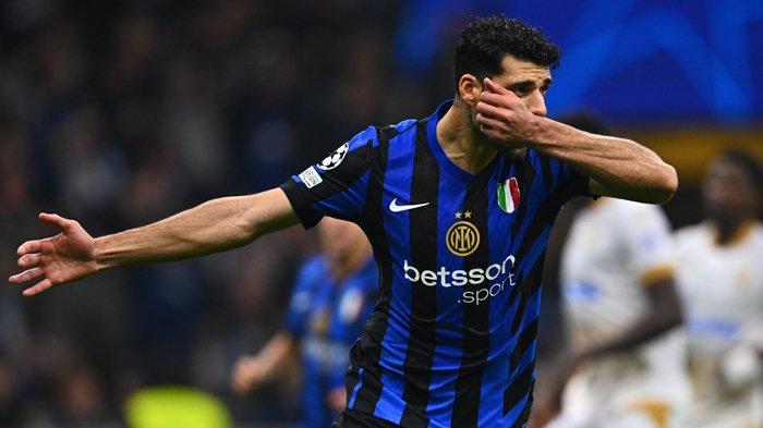 Selebrasi Mehdi Taremi ketika mencetak gol perdana di Inter Milan, pada pertandignan Liga Champions melawan Red Star, di Stadion Giuseppe Meazza, Rabu (2/10/2024). (Twitter / @Inter)
