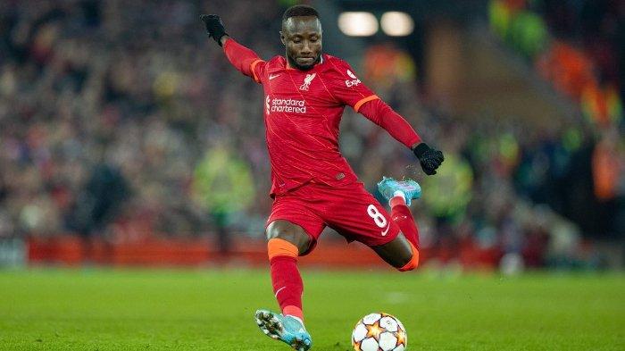 Gelandang Liverpool, Naby Keita - Pemain 28 tahun ini dibidik Inter Milan untuk menggantikan Roberto Gagliardini yang akan cabut pada akhir musim nanti. Anak asuh Juergen Klopp itu masuk kriteria Nerazzurri sebab ia akan berstatus bebas transfer alias pemain gratisan.