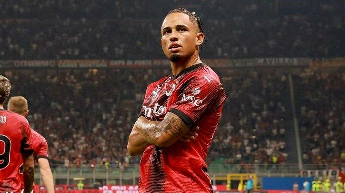 Pemain AC Milan, Noah Okafor - Bomber anyar milik Rossoneri itu berpotensi menggeser Olivier Giroud di starting XI untuk laga kontra Genoa di Liga Italia Serie A pekan 7 pada Minggu (8/10/2023).