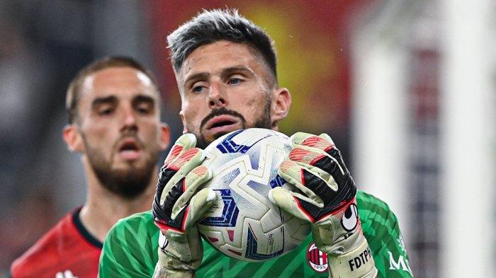 Momen Olivier Giroud menjadi kiper AC Milan pada pertandingan melawan Genoa di pekan ke-8 Liga Italia, Minggu (8/10/2023).