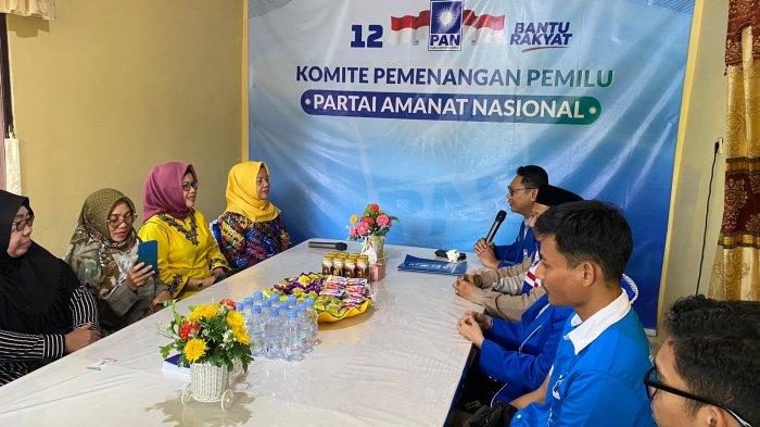 PAN saat menerima kedatangan Hj. Mariyam dan tim untuk ambil formulir pendaftaran penjaringan Pilkada 2024,  di hari pertama  pembukaan pendaftaran, Jumat (19/4/2024). Berikut ini profil dan biodata Hj Mariyam yang merupakan eks caleg Partai Amanat Nasional atau PAN dalam perebutan kursi DPRD Kaltara pada Pileg 2024 lalu.