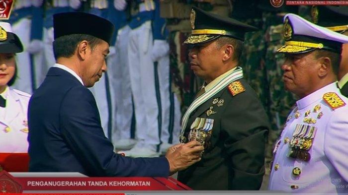 Cek profil Pangdam IV Diponegoro Mayjen TNI Deddy Suryadi yang baru saja terima tanda kehormatan Bintang Yudha Dharma Pratama di HUT ke-79 TNI 2024.