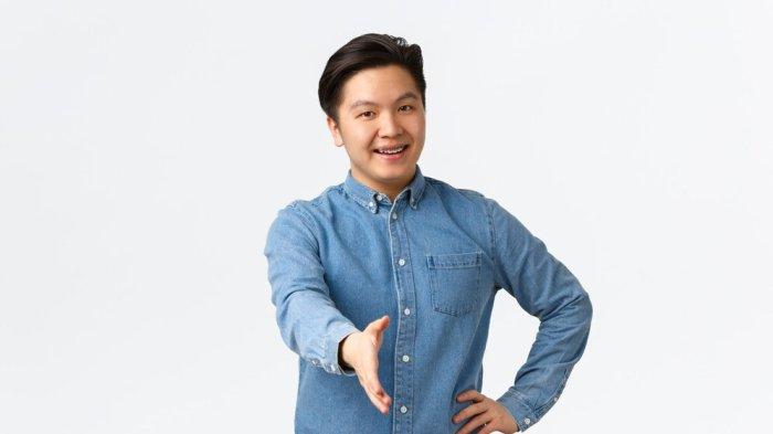 Kumpulan pantun perkenalan diri yang lucu, cocok sebagai cara kurangi rasa grogi dan tumbuhkan kepercayaan diri. (Freepik)