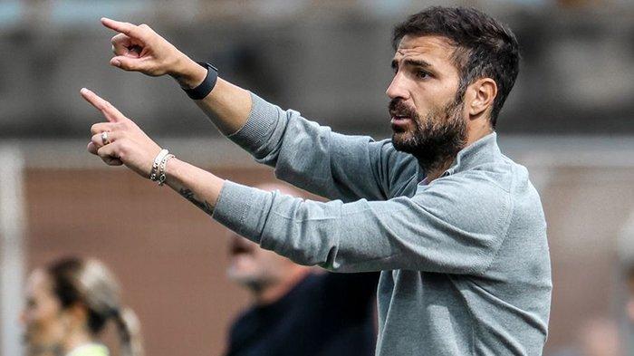 ALASAN FABREGAS - Pelatih Como 1907, Cesc Fabregas. Berikut ini alasan Cesc Fabregas seusai Como dilibas oleh AC Milan di pekan ke-29 Serie A Liga Italia.(Instagram/@comofootball)