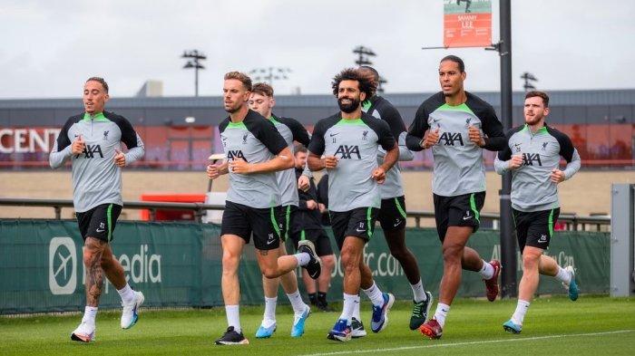 Pemain Liverpool saat menjalani sesi latihan perdana pramusim (twitter/@LFC)