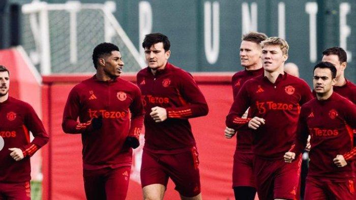 Pemain Manchester United melakukan sesi latihan jelang laga Champions League melawan Copenhagen
