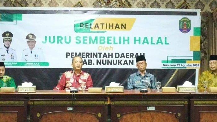 Pemerintah Kabupaten (Pemkab) Nunukan selenggarakan pelatihan juru sembelih halal di lantai IV Kantor Bupati Nunukan, pada Kamis (29/08/2024).
(HO/ Titus Prokopim Setkab Nunukan)