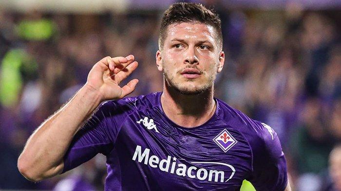 Luka Jovic ketika memperkuat Fiorentina.