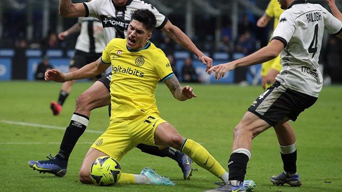 CEDERA KAMBUHAN - Penyerang Inter Milan, Joaquin Correa pada musim 2022/2023. Bomber asal Argentina ini kembali menderita cedera kambuhan saat membela Nerazzurri pada giornata 26 Liga Italia Serie A, Minggu (23/2/2025).