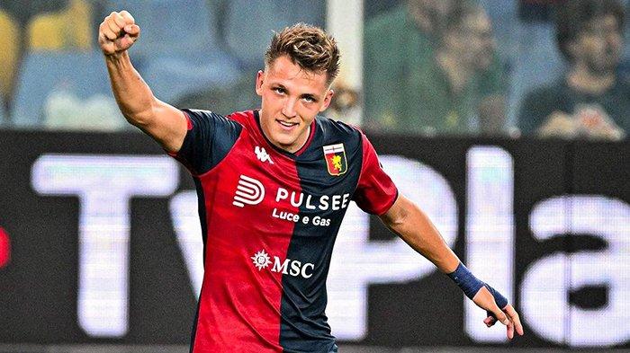 Penyerang andalan Genoa, Mateo Retegui.