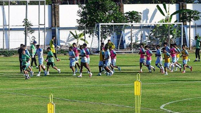 Jelang Persib Bandung vs Persikabo 1973 di Liga 1, gelandang Pangeran Biru Marc Klok ternyata punya ambisi khusus.
