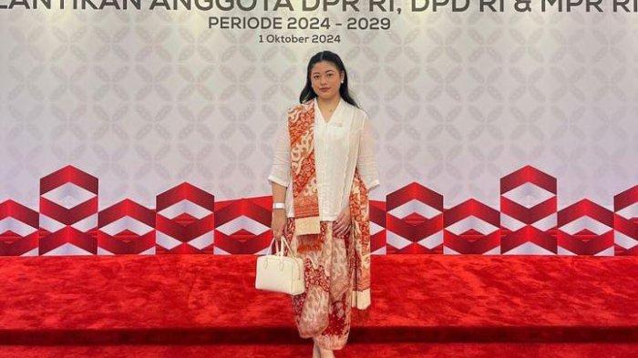 Pinka Haprani saat menghadiri pelantikan Anggot DPR RI periode 2024-2029. (Instagram @dhaprani)