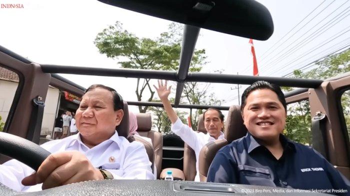 Menhan Prabowo bersama Menteri BUMN Erick Thohir saat menyopiri Presiden Jokowi dengan mobil Maung pabrikan Pindad, di Malang, Jatim, Senin (24/7/2023) (tangkapan layar Youtube Sekretariat Presiden)