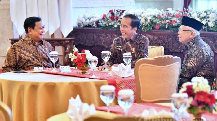 FOTO Prabowo (kiri), bersama Jokowi dan Maruf Amin (kanan). Sosok Prabowo Subianto Presiden RI yang baru pengganti Jokowi itu merupakan purnawirawan Jenderal baret merah atau Kopassus TNI.
