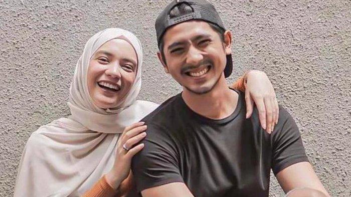 ANNE DAN ARYA - Potret Putri Anne dan Arya Saloka. Arya Saloka hadirkan dua sahabat sebagai saksi dalam sidang lanjutan perceraian dengan Putri Anne di Pengadilan Agama Jakarta Selatan.