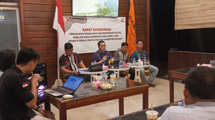 Rapat Koordinasi Bawaslu Malinau bersama KPU dan 18 Pimpinan Parpol terkait sosialisasi dan pendidikan politik PKPU 15/2023 di Malinau, Kalimantan Utara, beberapa hari lalu.