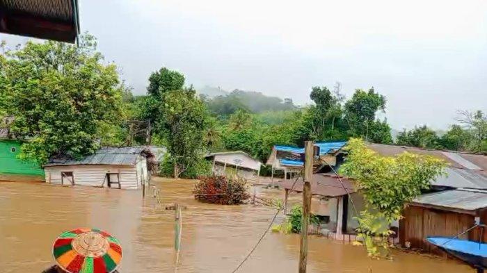 i

3 Rumah penduduk dan 1 Gedung Pendidikan di Long Sule, Kayan Hilir hanyut terbawa banjir besar di Malinau, Kalimantan Utara, Rabu (15/5/2024).