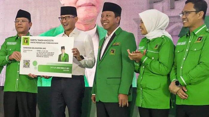 Sandiaga Uno diapit Plt Ketum PPP Mardiono dan Ketua Majelis Pertimbangan PPP Romahurmuziy (Instagram/@romahurmuziy)